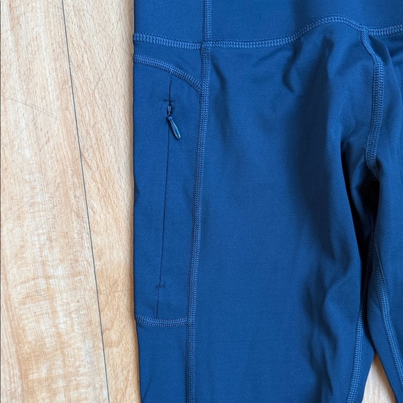 Lorna Jane Deep Blue Leggings - Picture 4 of 5
